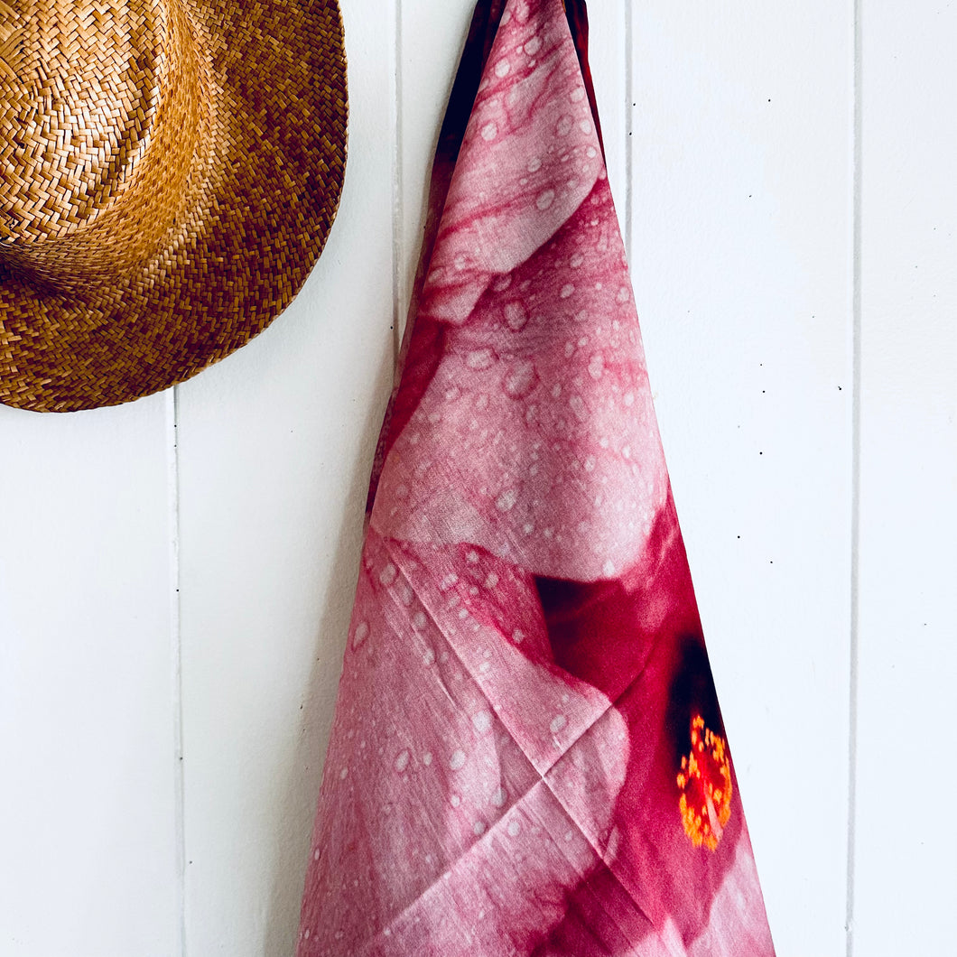 Hibiscus Amber Pareu