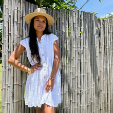 NOʻI Aloha Linen Dress