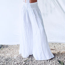 NO’I Pua Olena Pant