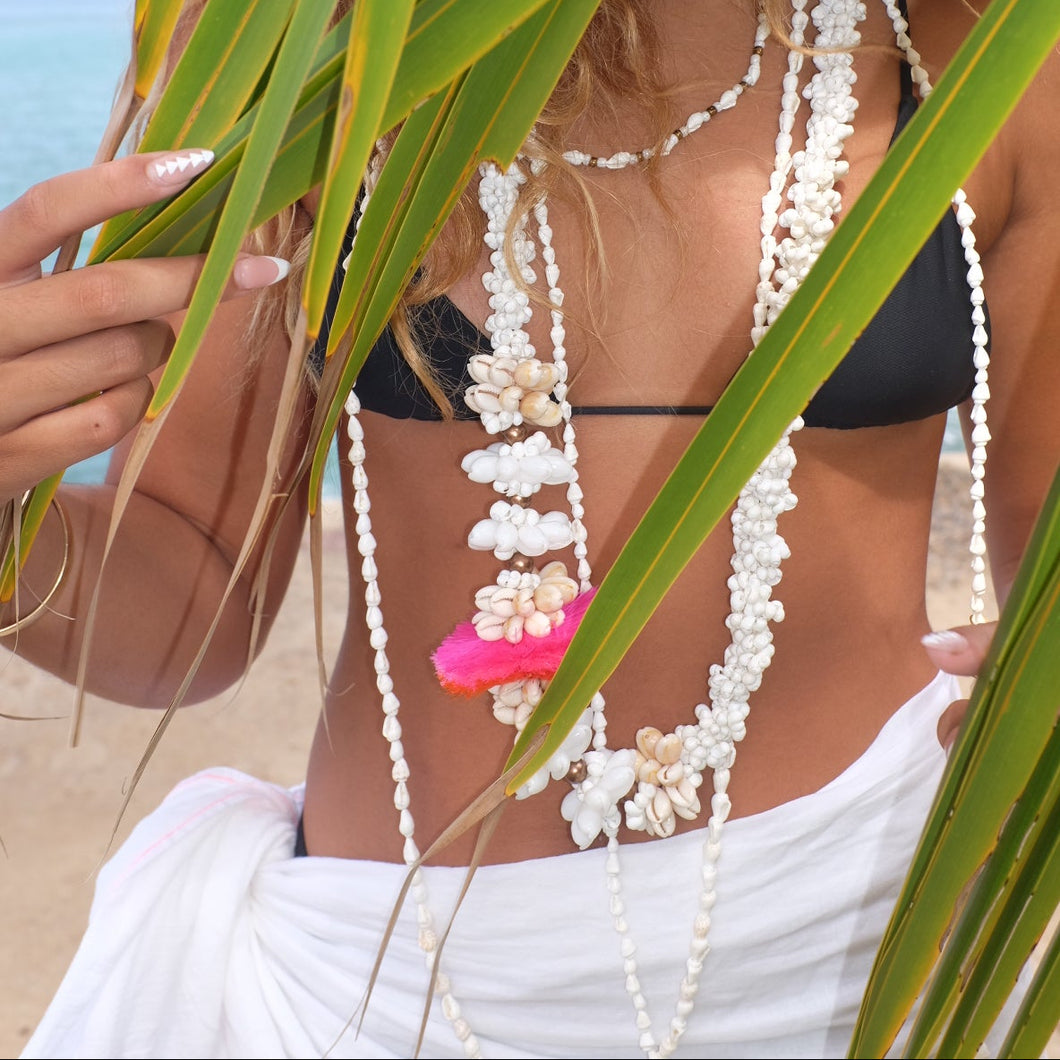 ALOHA LEI STAND #1