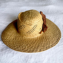 Nalu Love Knot Long Brim