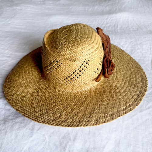 Nalu Love Knot Long Brim