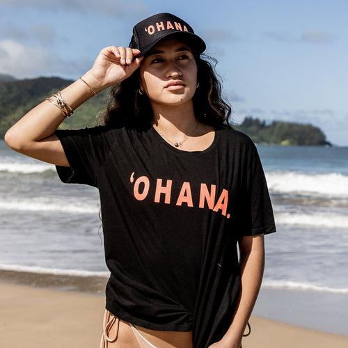 'OHANA Women's Basic Tee Black/Neon Coral