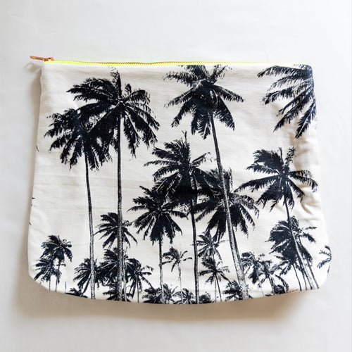 Classic Wailua Pouch