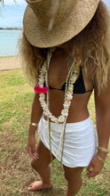 ALOHA LEI STAND #2