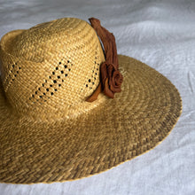 Nalu Love Knot Long Brim