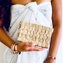 Lauhala Detailed Clutch