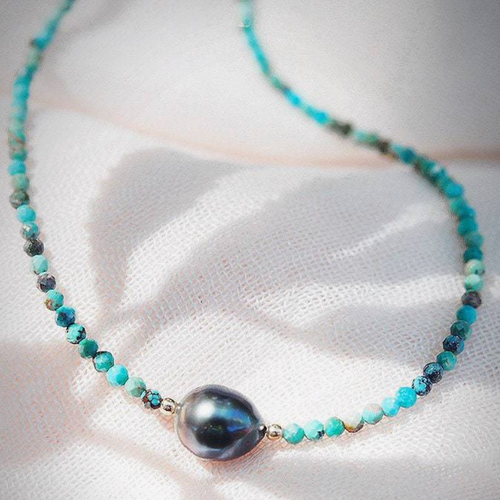 Dainty Turquoise Tahitian Pearl Choker Necklace