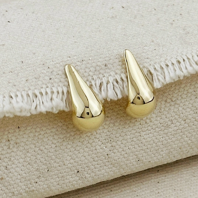 Teardrop Stud