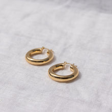 Classic Chunky Hoops