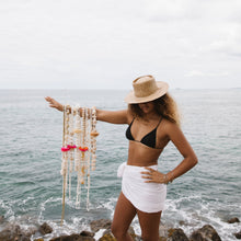 ALOHA LEI STAND #3