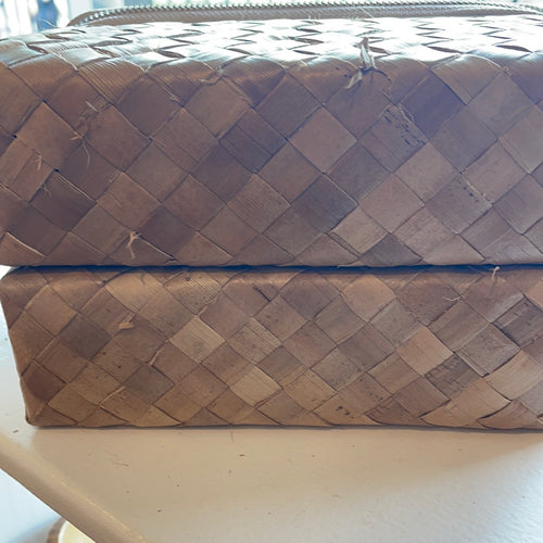 Lauhala Bricks
