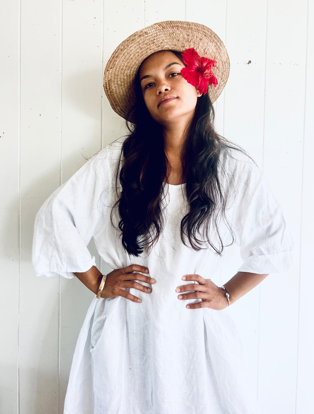 NOʻI: Lovey Linen Dress