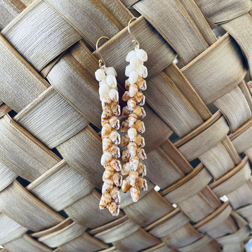 Ombré white/Brown Speckled momi earrings