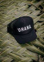 ‘OHANA. Black & White Hat