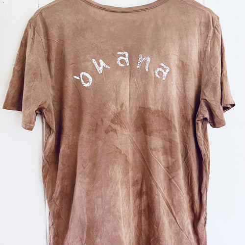 Hawai'i Plant Hand Dyed Coco Tee: Ama’u Niu