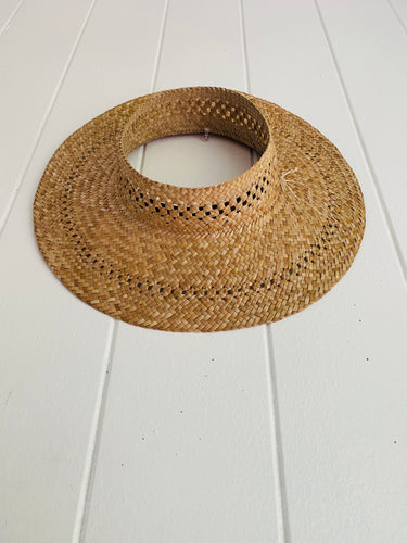 Love Knot Crownless Pāpale